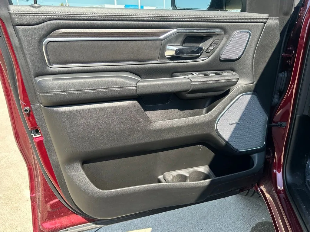 2026 RAM 1500 Laramie - Photo 13