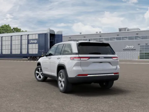 Another view of 2026 Jeep Grand Cherokee Limited for sale in Newton, IA at Gregg Young of Newton