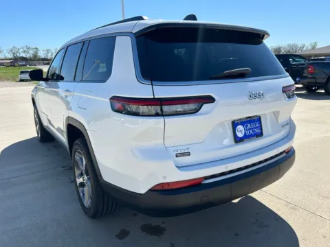 Another view of 2026 Jeep Grand Cherokee L Limited for sale in Newton, IA at Gregg Young of Newton