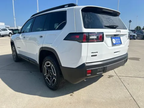 Another view of 2026 Jeep Cherokee Limited for sale in Newton, IA at Gregg Young of Newton