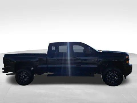 More photos of 2019 Chevrolet Silverado 2500HD LTZ at Gregg Young of Newton, IA