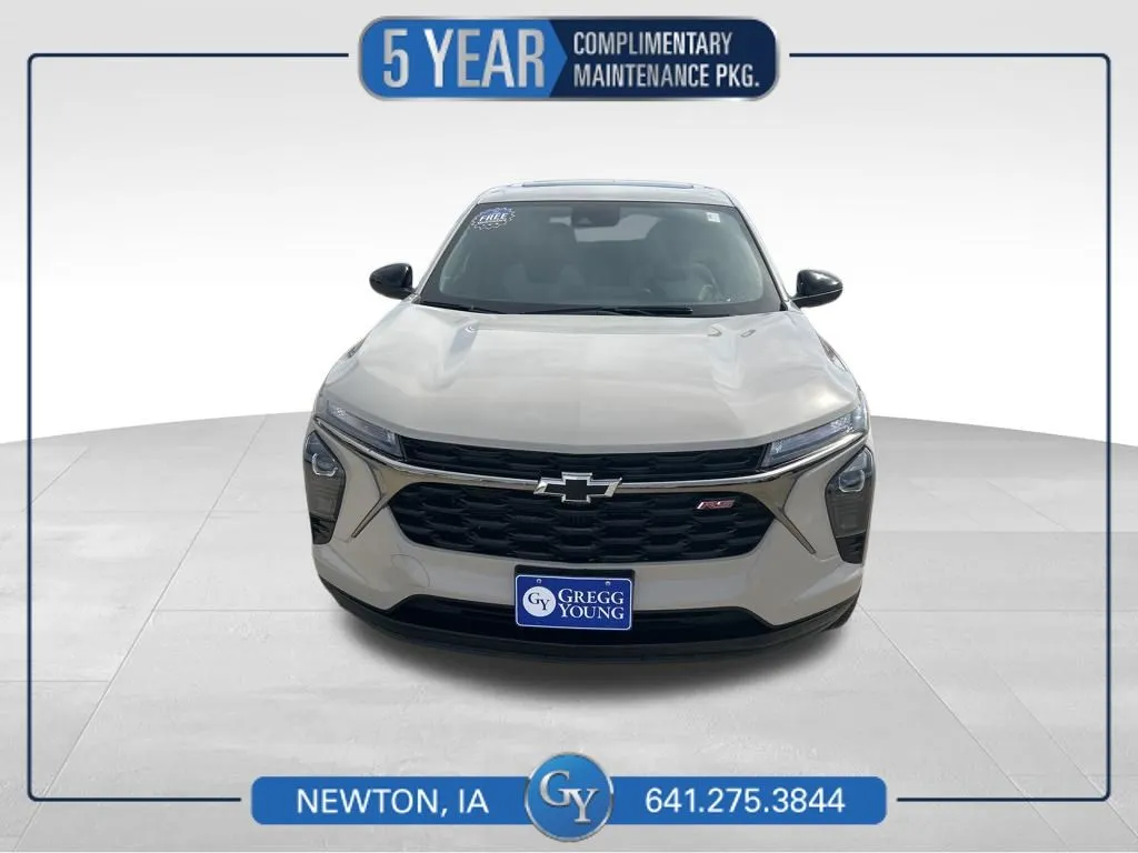 White 2026 Chevrolet Trax 1RS for sale in Newton, IA