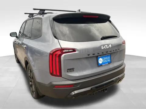 More photos of 2022 Kia Telluride SX at Gregg Young of Newton, IA