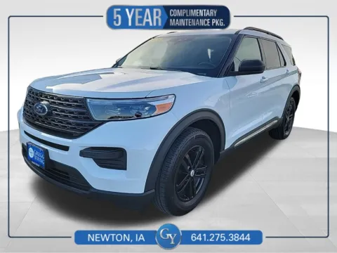 White 2023 Ford Explorer XLT for sale in Newton, IA