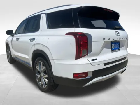 More photos of 2021 Hyundai Palisade SEL at Gregg Young of Newton, IA