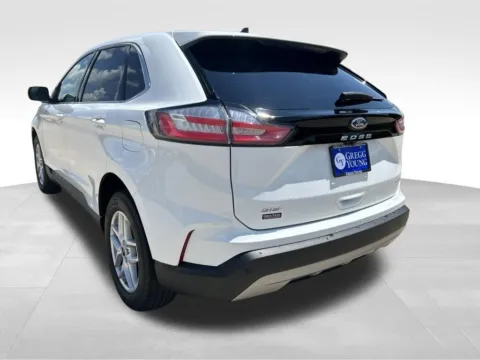 More photos of 2024 Ford Edge SEL at Gregg Young of Newton, IA