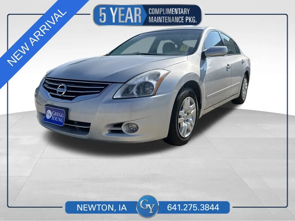 Silver 2012 Nissan Altima 2.5 S for sale in Newton, IA