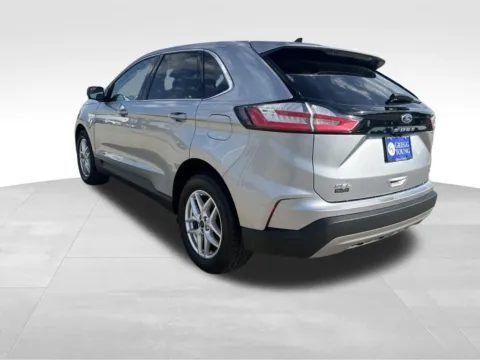More photos of 2023 Ford Edge SEL at Gregg Young of Newton, IA