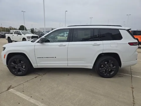 Photos of 2027 Jeep Grand Cherokee L Limited Reserve for sale in Newton, IA at Gregg Young of Newton
