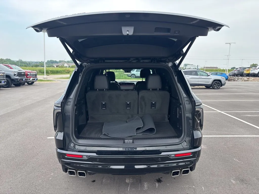 2024 Chevrolet Traverse RS photo 4