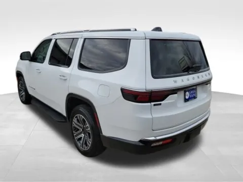 Another view of 2024 Jeep Wagoneer for sale in Newton, IA at Gregg Young of Newton