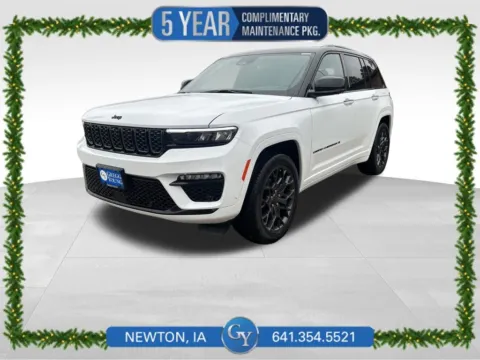 White 2025 Jeep Grand Cherokee Summit for sale in Newton, IA