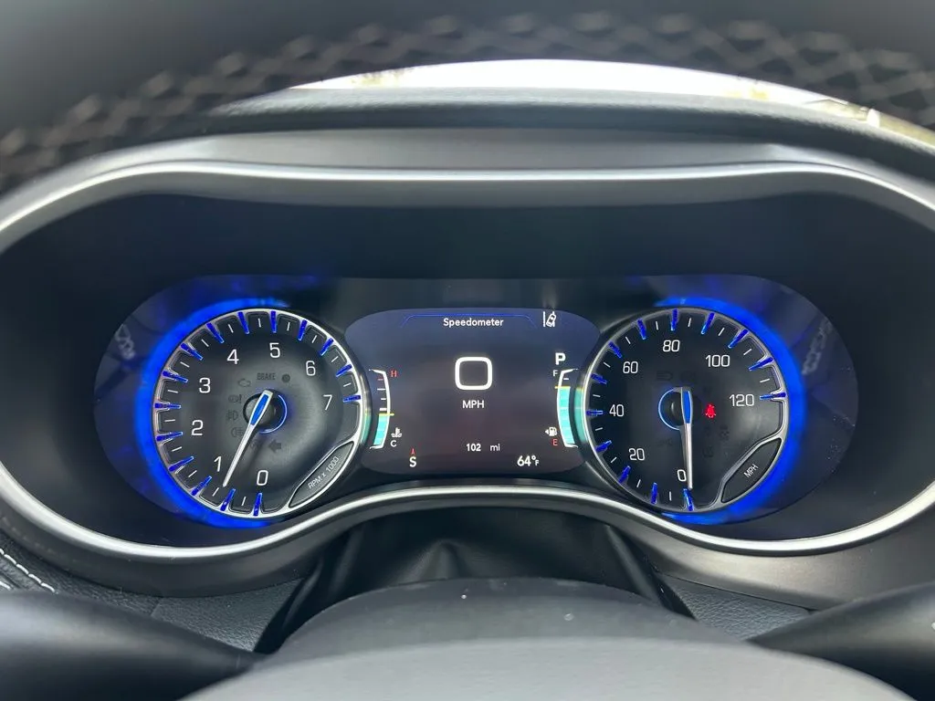 2026 Chrysler Pacifica Select - Photo 27