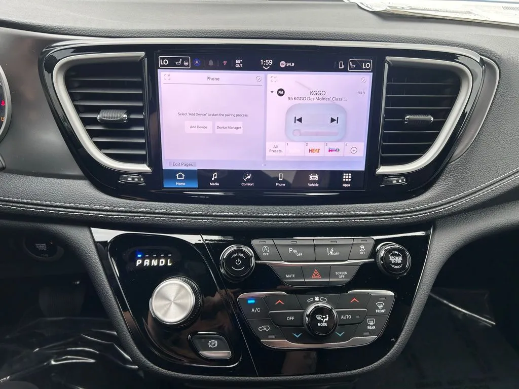 2026 Chrysler Pacifica Select - Photo 28