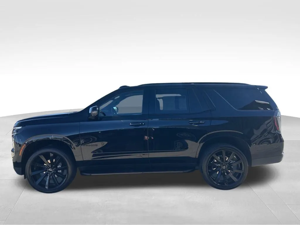 2025 Chevrolet Tahoe RST photo 3