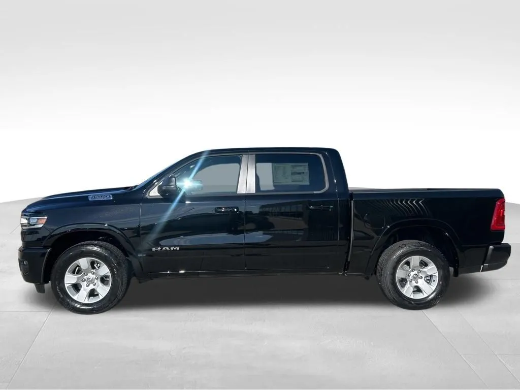 2025 Ram 1500 Big Horn Lone Star photo 3