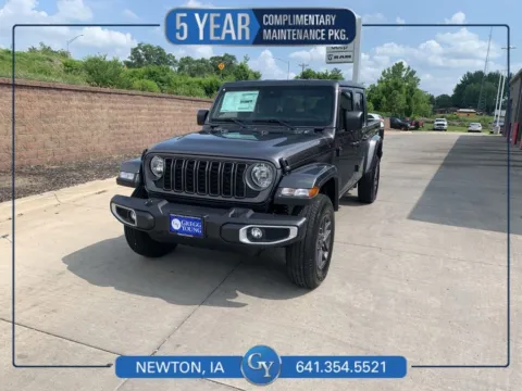 Gray 2025 Jeep Gladiator Sport S for sale in Newton, IA
