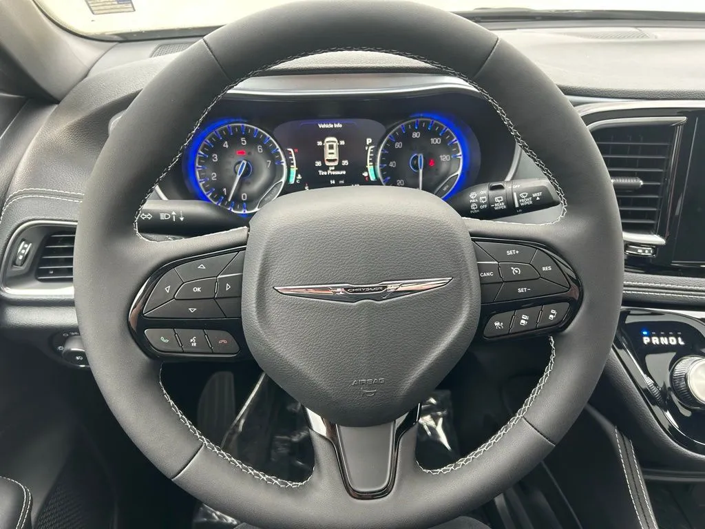 2026 Chrysler Pacifica Limited - Photo 25