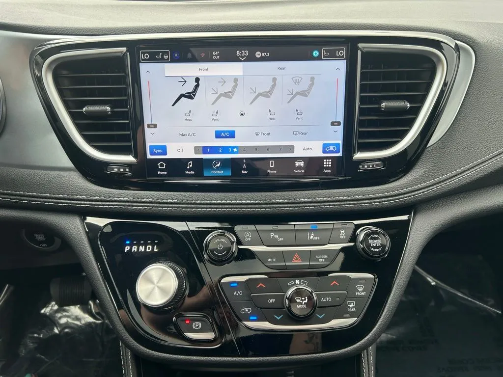 2026 Chrysler Pacifica Limited - Photo 27