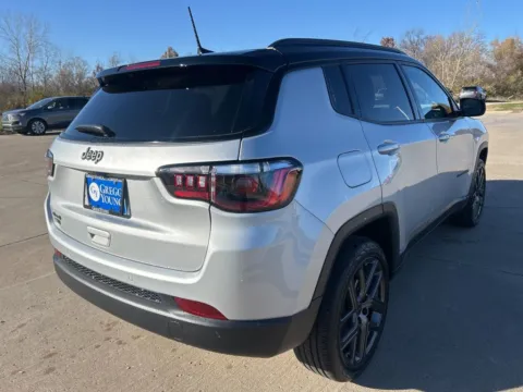 More photos of 2026 Jeep Compass Limited at Gregg Young of Newton, IA