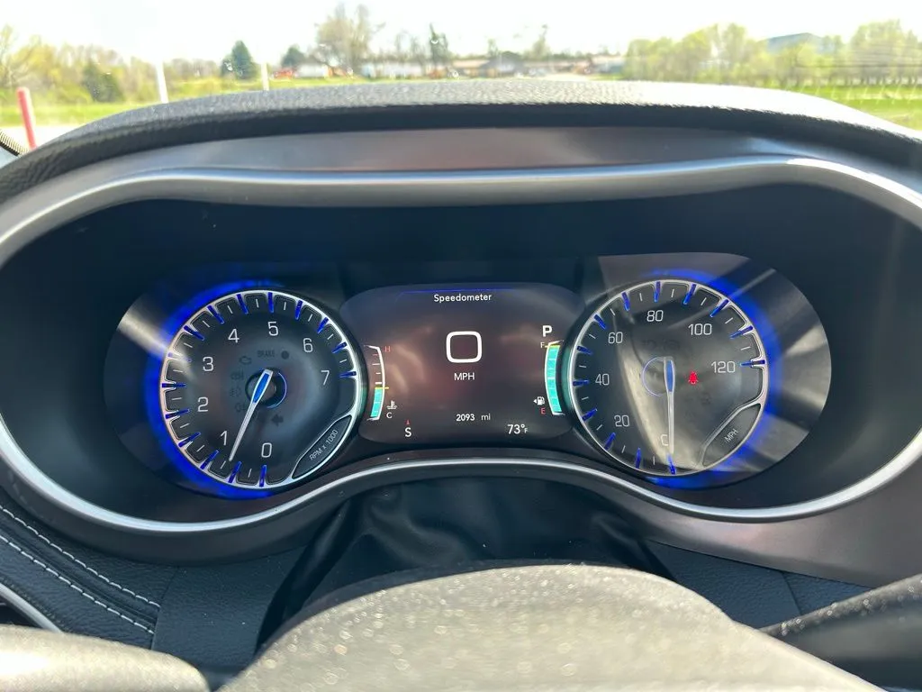 2026 Chrysler Pacifica Select - Photo 26