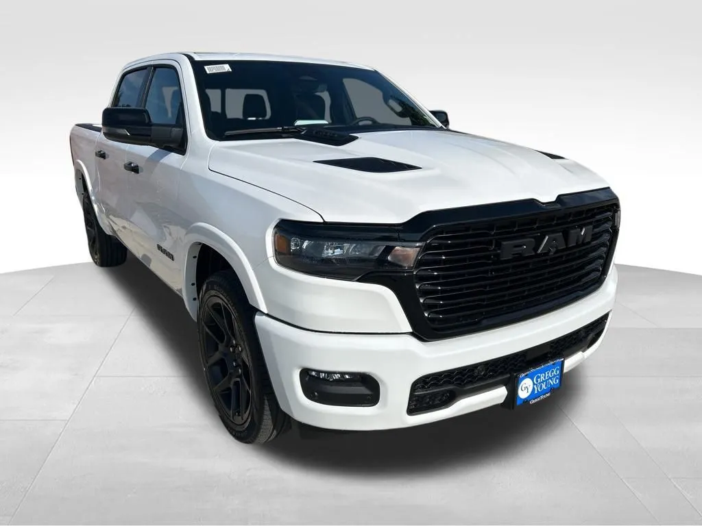 2026 Ram 1500 Laramie photo 3