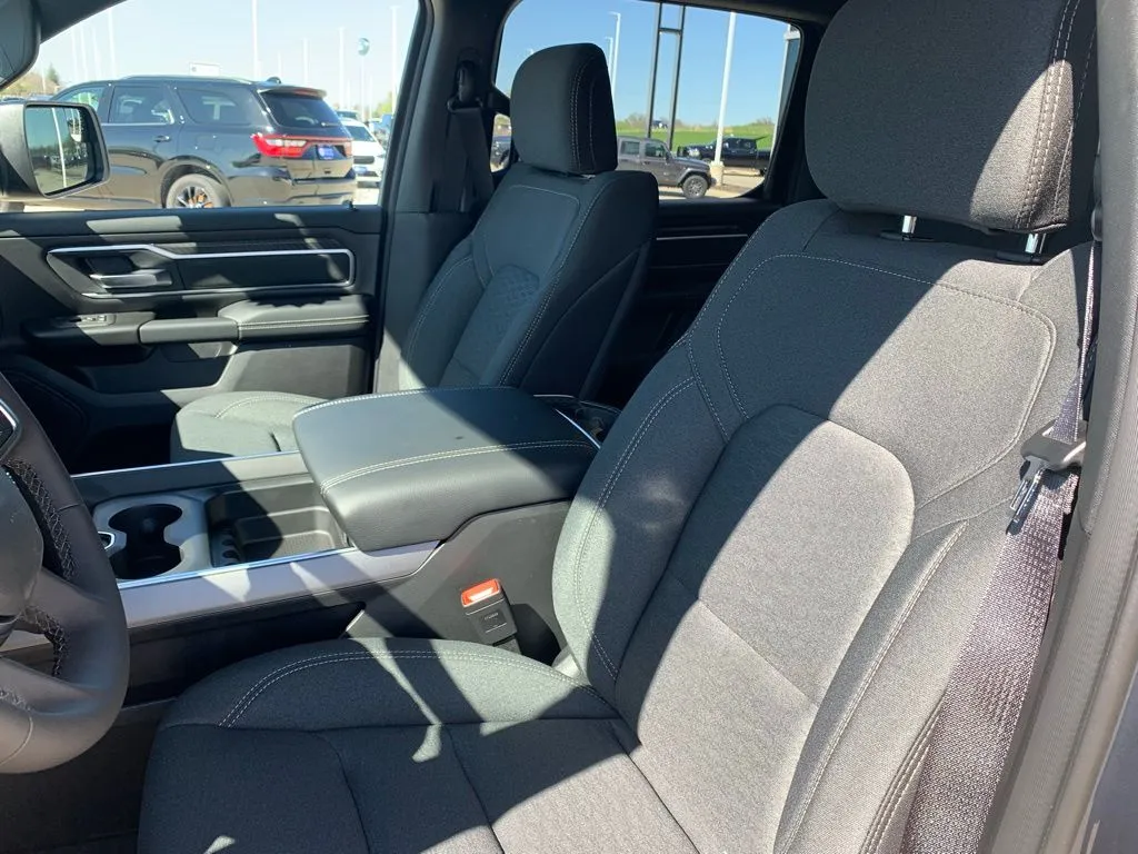 2026 RAM 1500 Big Horn/Lone Star - Photo 13