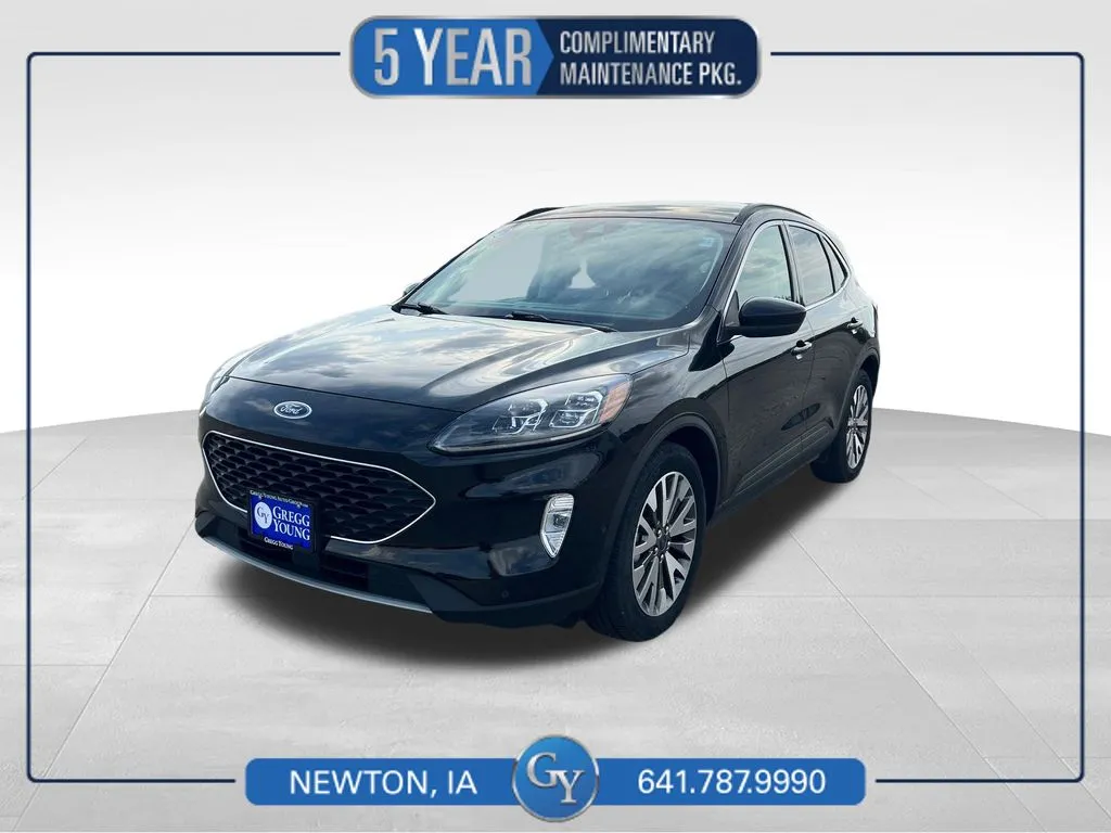 2021 Ford Escape Hybrid Titanium for sale in Newton, IA