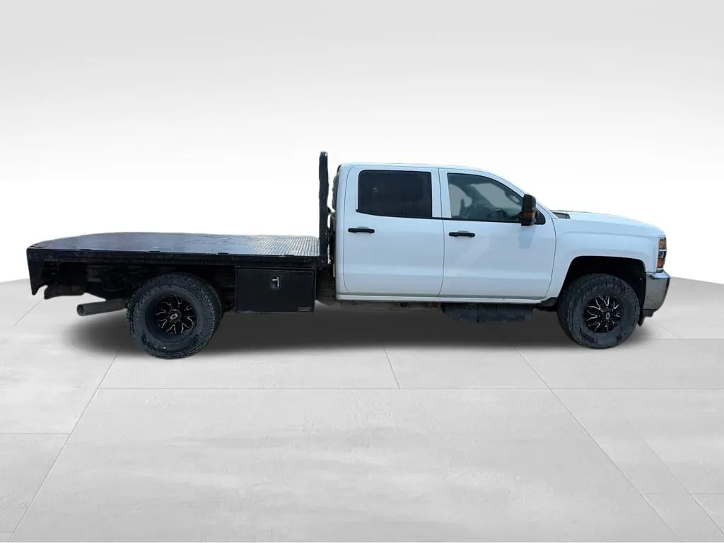 2018 Chevrolet Silverado 3500HD Work Truck photo 4