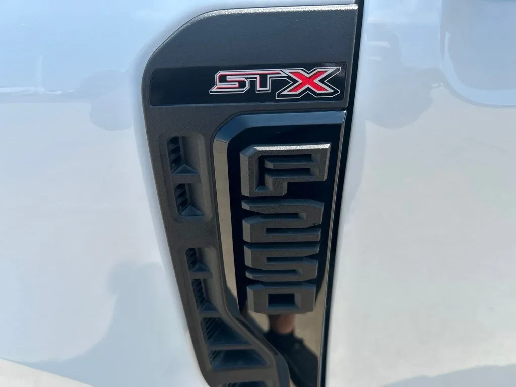 2026 Ford F-250 Super Duty XL - Photo 12