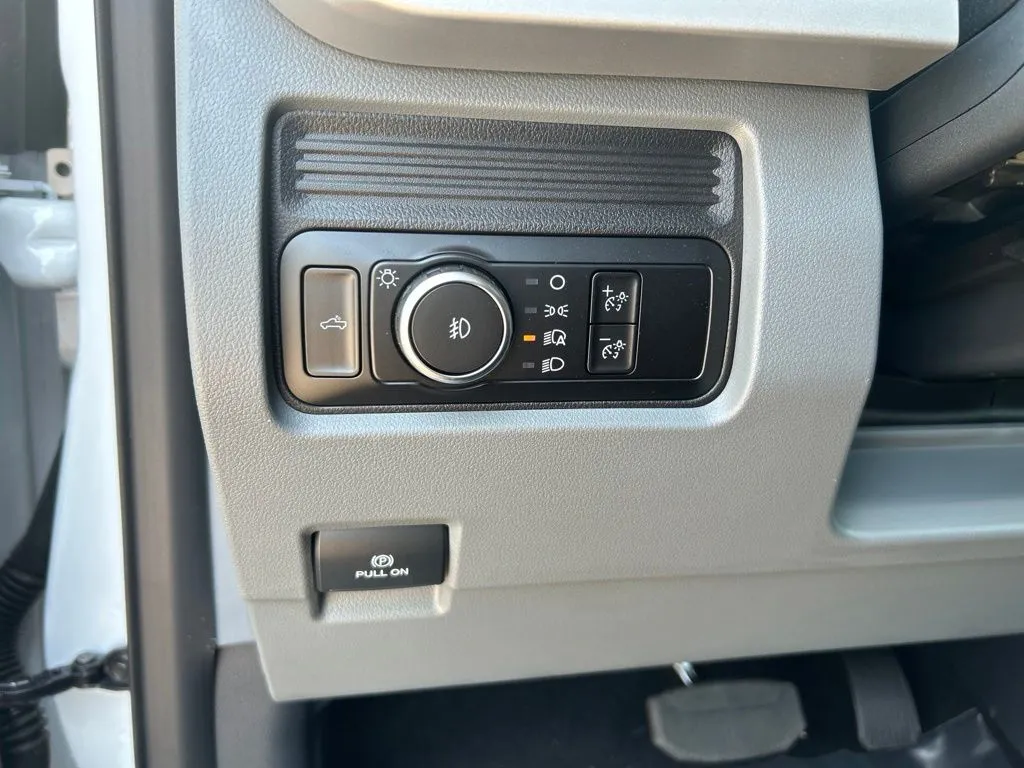 2026 Ford F-250 Super Duty XL - Photo 32