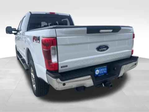More photos of 2019 Ford F-250SD Lariat at Gregg Young Ford of Newton, IA