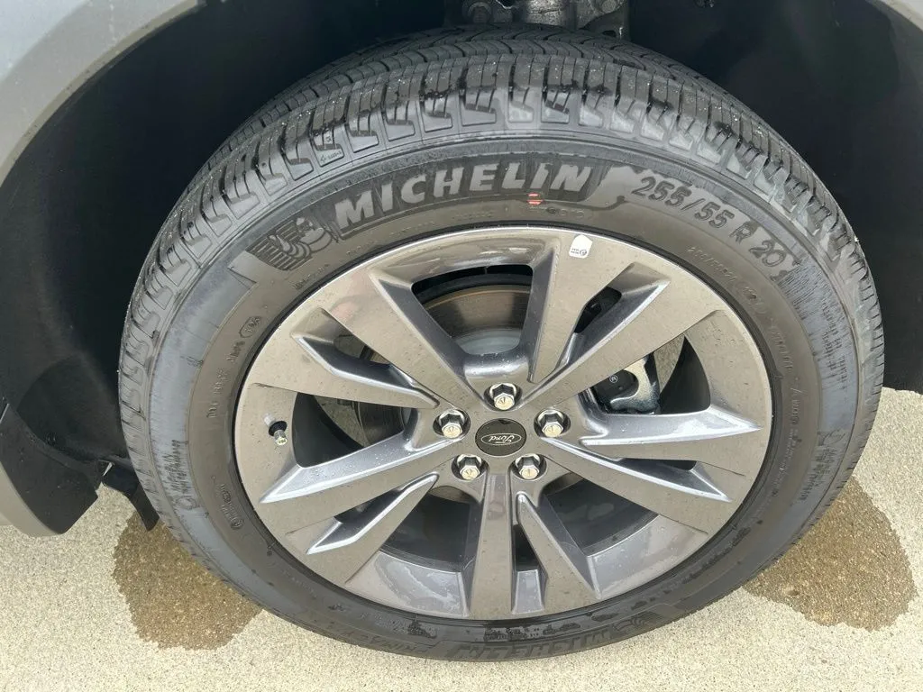 2026 Ford Explorer Active - Photo 33