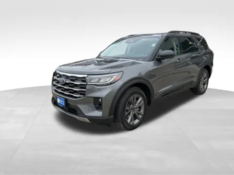 Photos of 2026 Ford Explorer Active for sale in Newton, IA at Gregg Young Ford of Newton