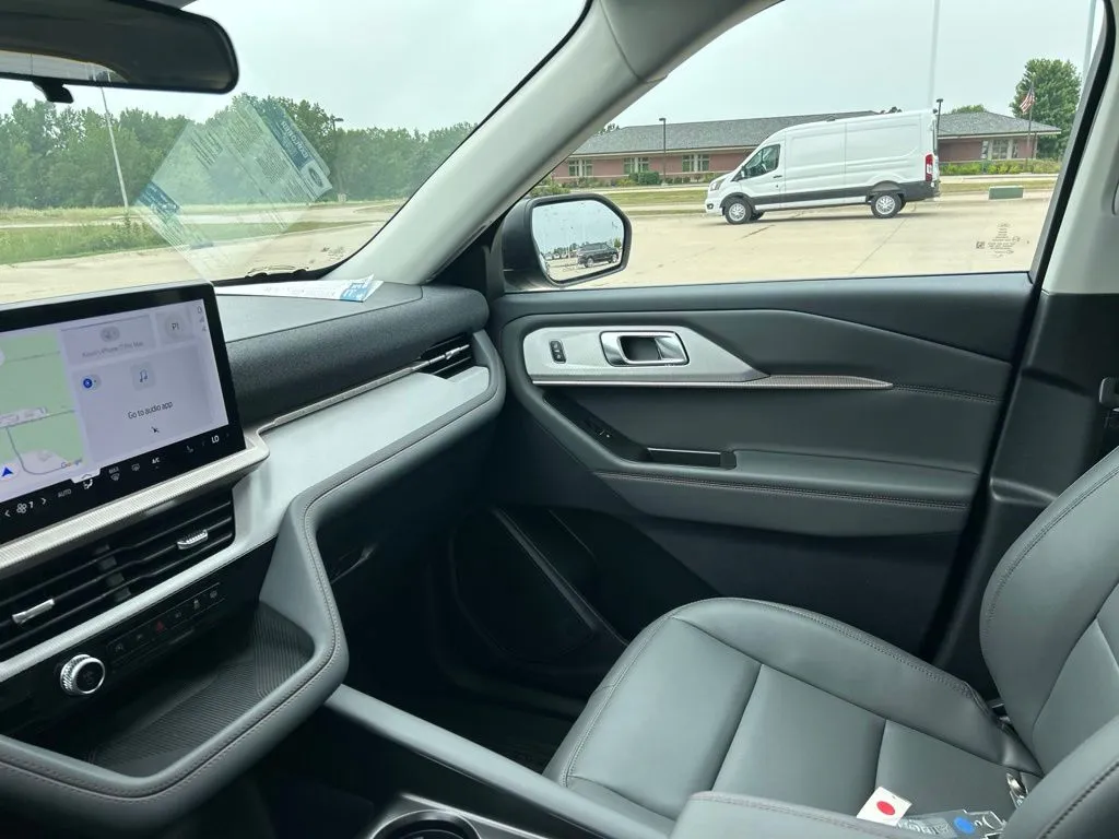 2026 Ford Explorer Active - Photo 31