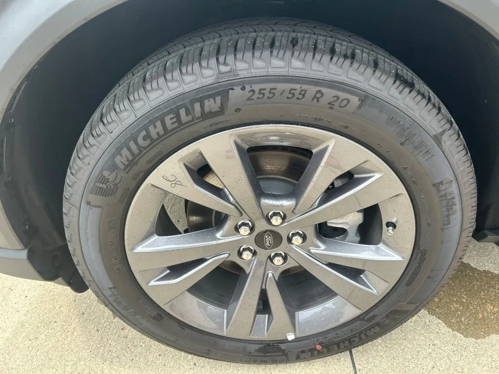 2026 Ford Explorer Active - Photo 35