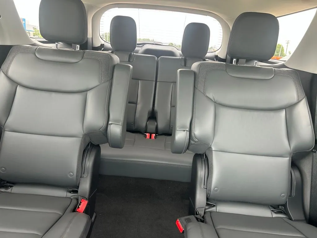 2026 Ford Explorer Active - Photo 24