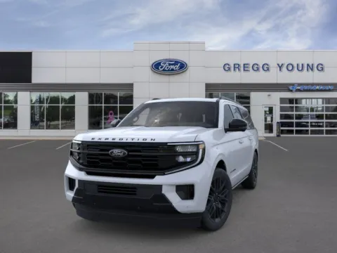 Photos of 2026 Ford Expedition Max Platinum for sale in Newton, IA at Gregg Young Ford of Newton