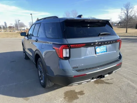 Another view of 2026 Ford Explorer Active for sale in Newton, IA at Gregg Young Ford of Newton