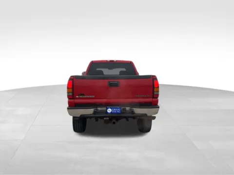 More photos of 2002 Chevrolet Silverado 2500HD LS at Gregg Young Ford of Newton, IA
