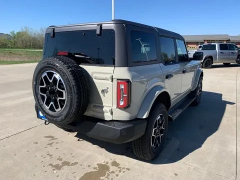 More photos of 2026 Ford Bronco Outer Banks at Gregg Young Ford of Newton, IA
