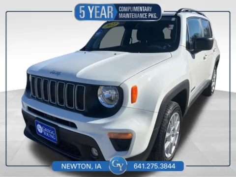 White 2022 Jeep Renegade Latitude for sale in Newton, IA