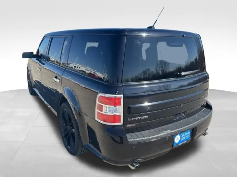 More photos of 2019 Ford Flex Limited at Gregg Young Ford of Newton, IA