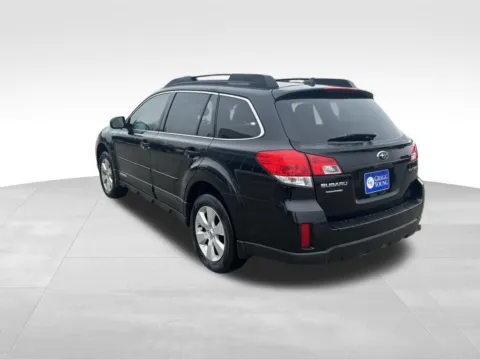 More photos of 2012 Subaru Outback 2.5i at Gregg Young Ford of Newton, IA