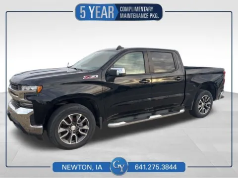 Black 2020 Chevrolet Silverado 1500 LT for sale in Newton, IA