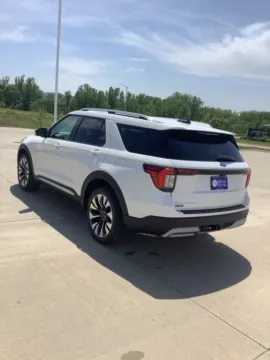 Another view of 2026 Ford Explorer Platinum for sale in Newton, IA at Gregg Young Ford of Newton