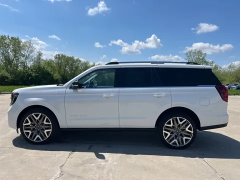 Photos of 2026 Ford Expedition Platinum for sale in Newton, IA at Gregg Young Ford of Newton