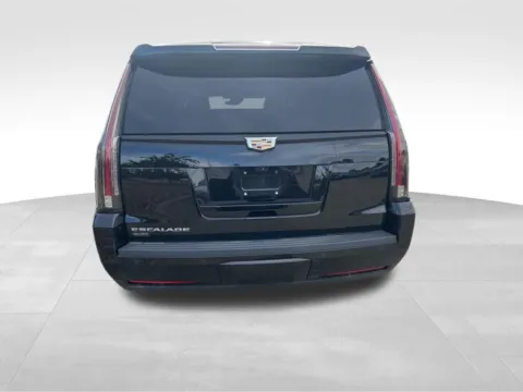 More photos of 2019 Cadillac Escalade ESV Luxury at Gregg Young Ford of Newton, IA