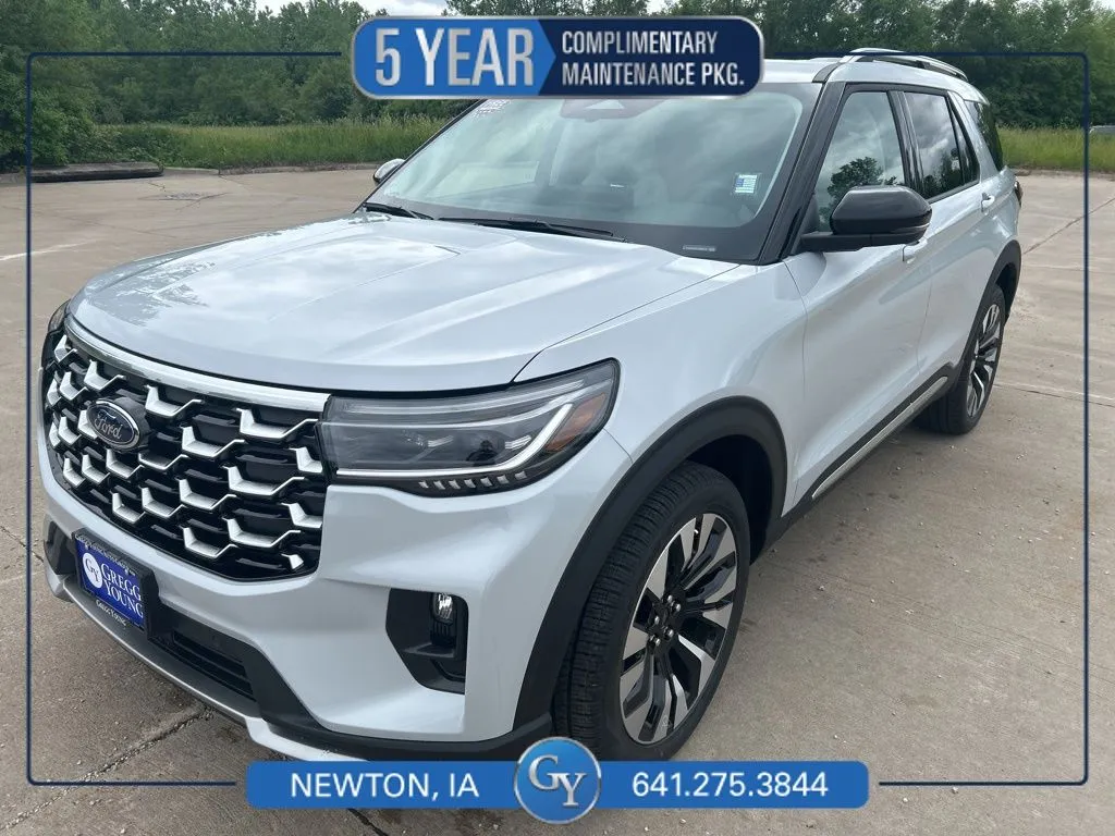 2026 Ford Explorer Platinum 4WD's photo