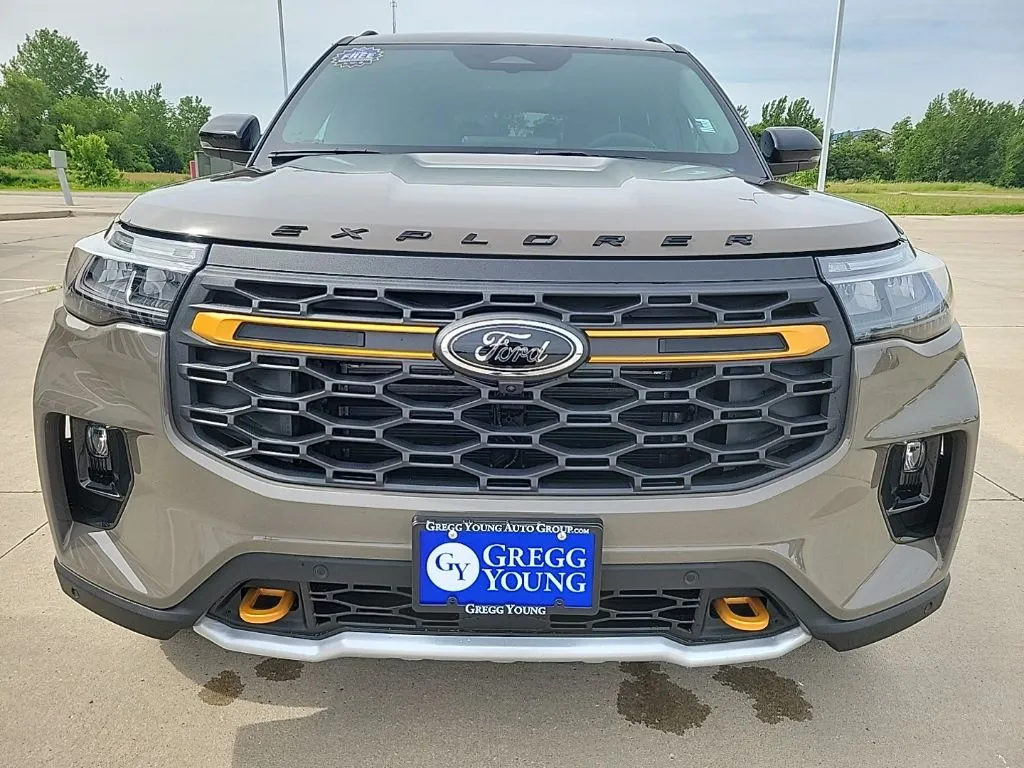 2026 Ford Explorer Tremor - Photo 10